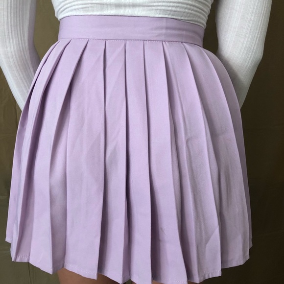 Lavender skirt - Picture 2 of 2